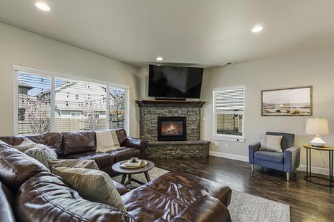 3136 NE Flagstone Ave, Bend, OR 97701 photo 6