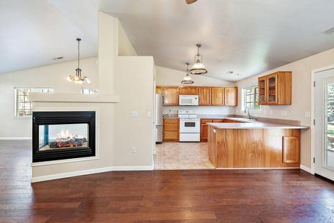 109 C Ct, Phoenix, OR 97535 photo 7