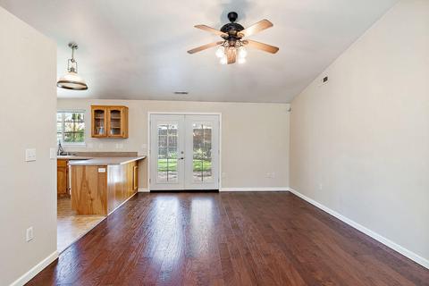 109 C Ct, Phoenix, OR 97535 photo 9
