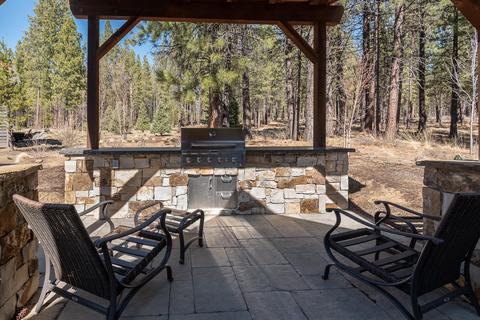 56619 Sunstone Loop, Bend, OR 97707 photo 23