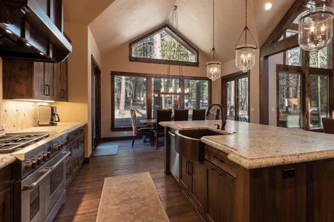 56619 Sunstone Loop, Bend, OR 97707 photo 8