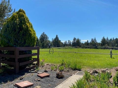 62649 Erickson Rd, Bend, OR 97701 photo 9