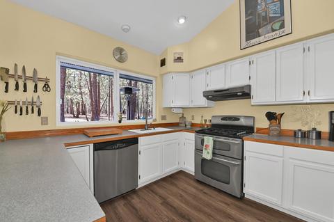 60065 Agate Rd, Bend, OR 97702 photo 9