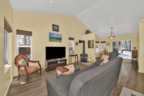 60065 Agate Rd, Bend, OR 97702 photo 3