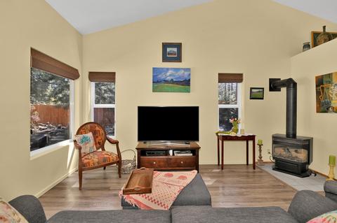 60065 Agate Rd, Bend, OR 97702 photo 4