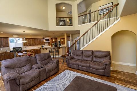 20540 Jacklight Ln, Bend, OR 97702 photo 3