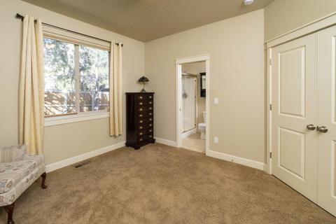 20540 Jacklight Ln, Bend, OR 97702 photo 8
