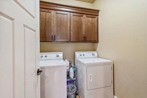 1126 Rustler Peak St, Central Point, OR 97502 photo 26