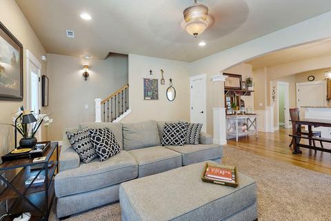 1126 Rustler Peak St, Central Point, OR 97502 photo 17