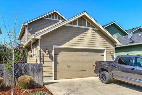 1126 Rustler Peak St, Central Point, OR 97502 photo 11
