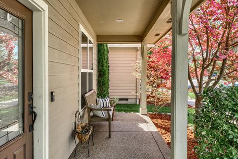 1126 Rustler Peak St, Central Point, OR 97502 photo 5