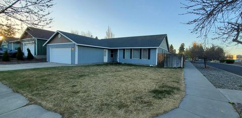 20298 Morgan Loop, Bend, OR 97701 photo 2