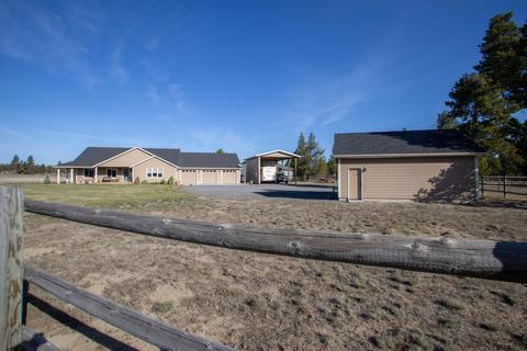 53467 Bridge Dr, La Pine, OR 97739 photo 3