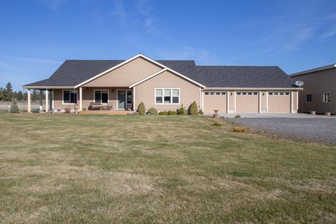 53467 Bridge Dr, La Pine, OR 97739 photo 4