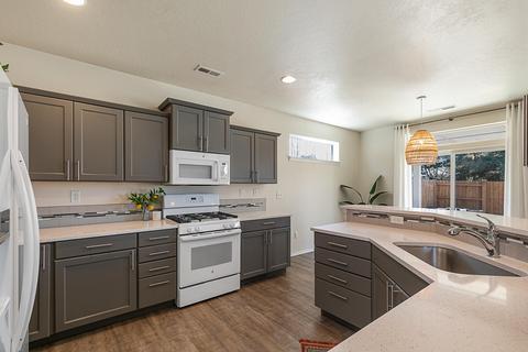 21387 NEagle Crossing Ave, Bend, OR 97701 photo 3