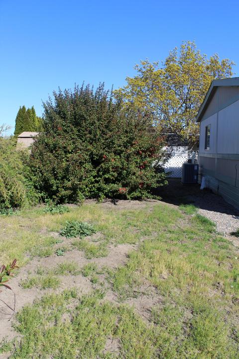 301 Freeman Rd UNIT 16, Central Point, OR 97502 photo 11
