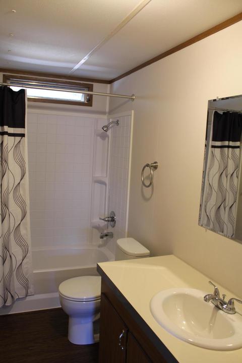 301 Freeman Rd UNIT 16, Central Point, OR 97502 photo 8