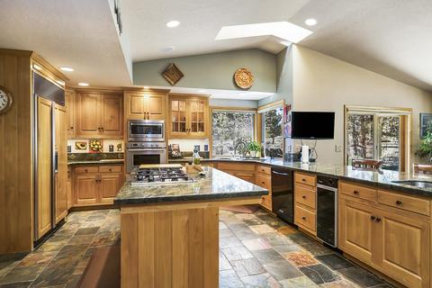 64477 Joe Neil Rd, Bend, OR 97701 photo 8