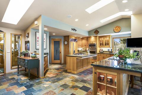 64477 Joe Neil Rd, Bend, OR 97701 photo 7