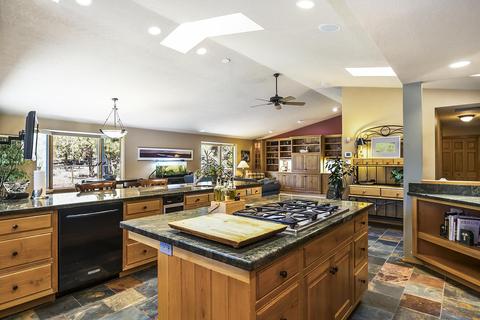 64477 Joe Neil Rd, Bend, OR 97701 photo 11