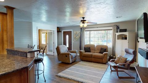 290 Crestview Loop, Grants Pass, OR 97527 photo 14