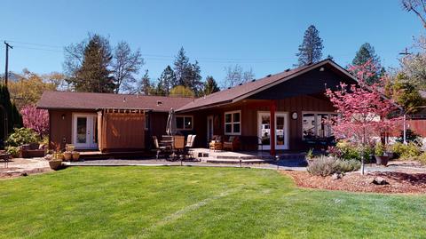 290 Crestview Loop, Grants Pass, OR 97527 photo 29