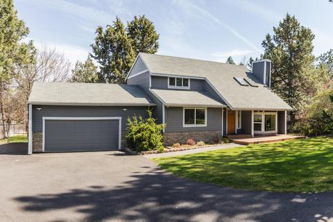 60642 Devon Cir, Bend, OR 97702 photo 2