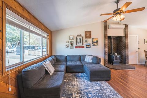 62906 Nasu Park Loop, Bend, OR 97701 photo 3