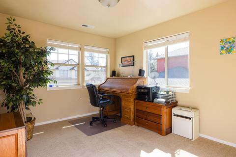 87 NE Telima Ln, Bend, OR 97701 photo 18