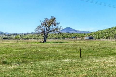 3137 E Antelope Rd, Eagle Point, OR 97524 photo 6