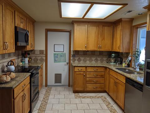 448 Daniel St, Central Point, OR 97502 photo 3