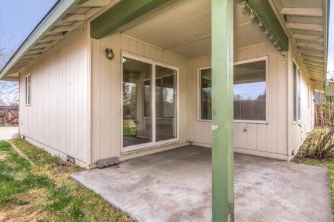 61847 Avonlea Cir, Bend, OR 97702 photo 25