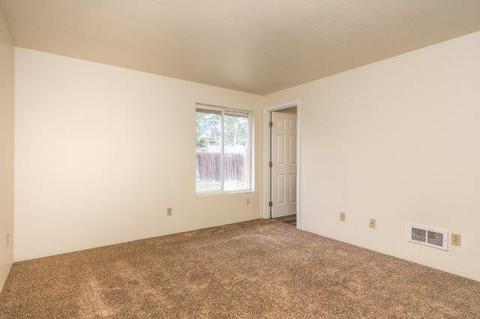 61847 Avonlea Cir, Bend, OR 97702 photo 18