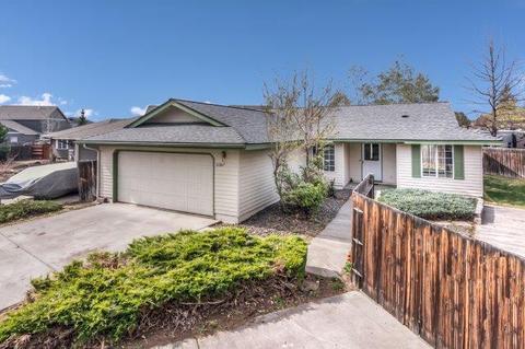 61847 Avonlea Cir, Bend, OR 97702 photo 1