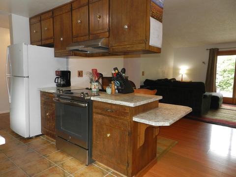 737 Hemlock Ct, Central Point, OR 97502 photo 9