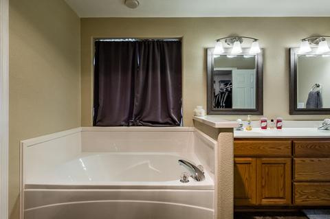 561 Crystal Dr, Eagle Point, OR 97524 photo 22