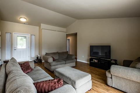 561 Crystal Dr, Eagle Point, OR 97524 photo 17