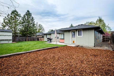 561 Crystal Dr, Eagle Point, OR 97524 photo 31
