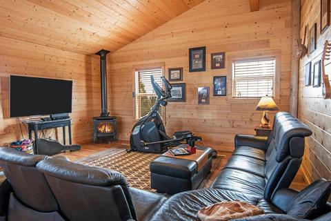 65570 Sisemore Rd, Bend, OR 97703 photo 18