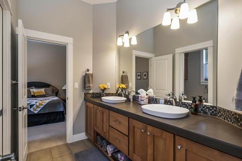 61013 Sky Harbor Dr, Bend, OR 97702 photo 24