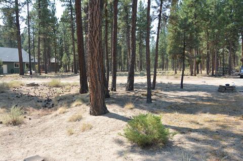 15326 Bear St, La Pine, OR 97739 photo 2