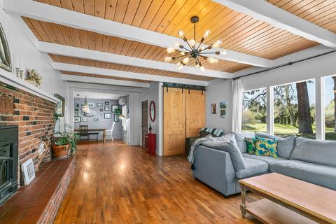 2100 NE 8th St, Bend, OR 97701 photo 8