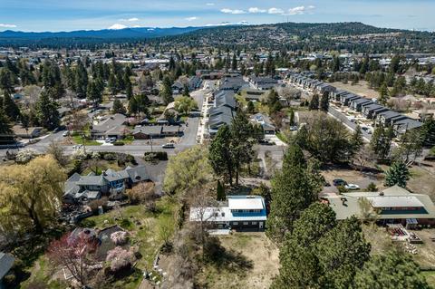 2100 NE 8th St, Bend, OR 97701 photo 30