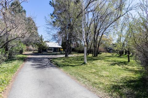 2100 NE 8th St, Bend, OR 97701 photo 2