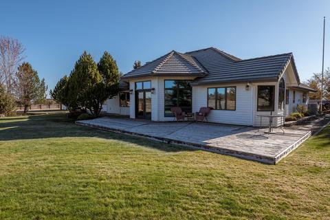 22575 Skyview Ln, Bend, OR 97702 photo 38