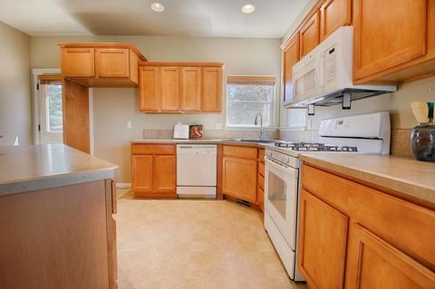 20703 Beaumont Dr, Bend, OR 97701 photo 7