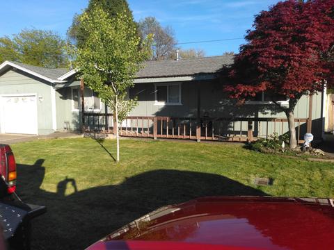 715 Talbot St, Eagle Point, OR 97524 photo 1