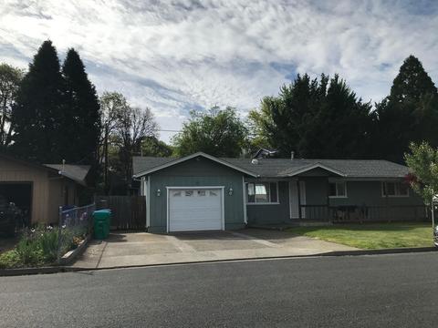 715 Talbot St, Eagle Point, OR 97524 photo 26