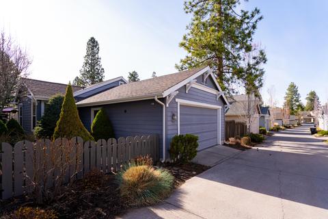 61562 Devils Lake Dr, Bend, OR 97702 photo 25