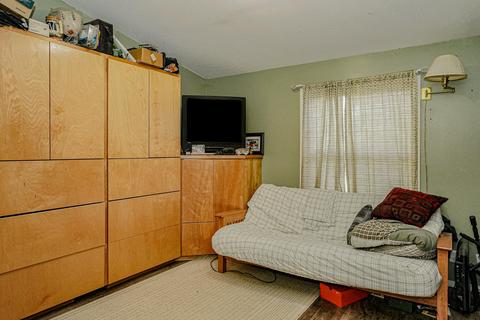 6684 Table Rock Rd, Central Point, OR 97502 photo 9